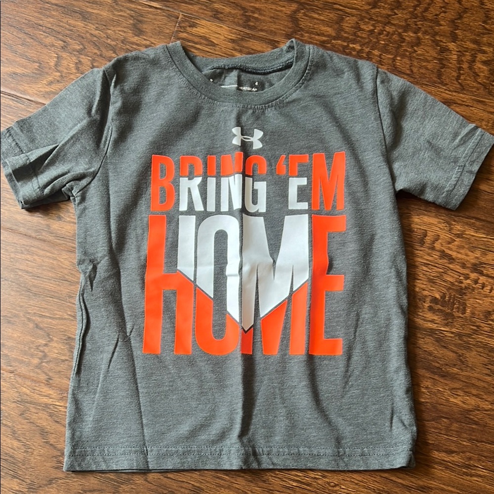 Under Armour Charcoal Tee with Vibrant Orange and White Design boys size 4